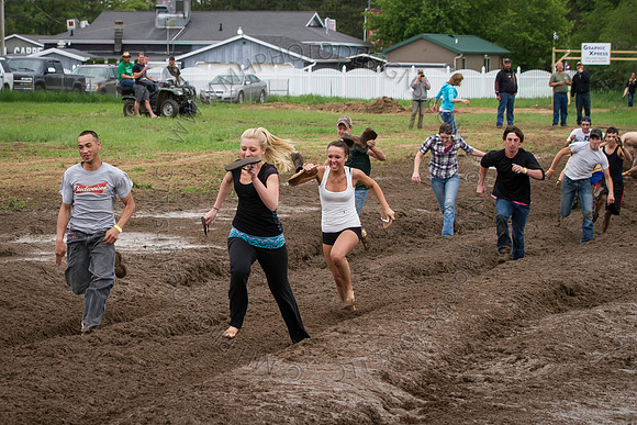 Dash for Cash - Mud Wrestling- 007