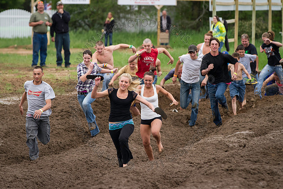 Dash for Cash - Mud Wrestling- 005