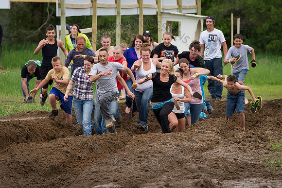 Dash for Cash - Mud Wrestling- 003