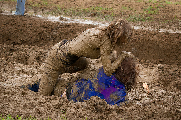 Dash for Cash - Mud Wrestling- 019