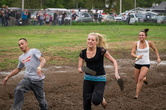 Dash for Cash - Mud Wrestling- 008