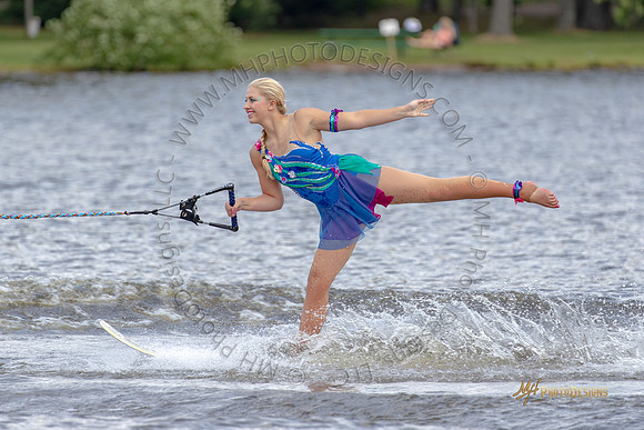 Grace Gurda - Swivel 2018-020