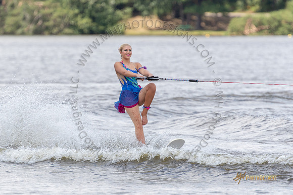 Grace Gurda - Swivel 2018-008
