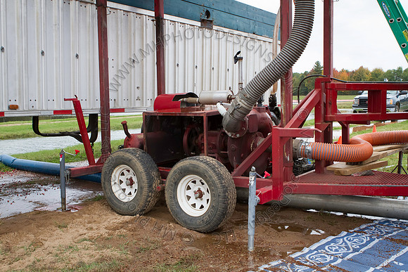 Saratoga Cranberry Harvest 2013-035