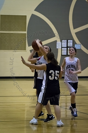 Nekoosa AMS Girls B-Ball 2012 (8th Grade)-067