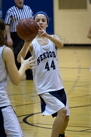 Nekoosa AMS Girls B-Ball 2012 (8th Grade)-014