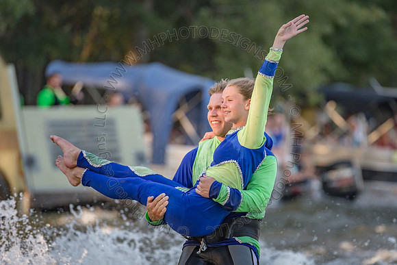 Camelot Frolics Ski Show 2015 - SHOW II-082