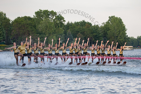 Camelot Frolics Ski Show 2015 - SHOW II-041