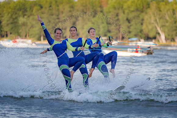 Camelot Frolics Ski Show 2015 - SHOW II-071