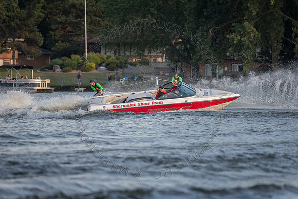 Camelot Frolics Ski Show 2015 - SHOW II-056