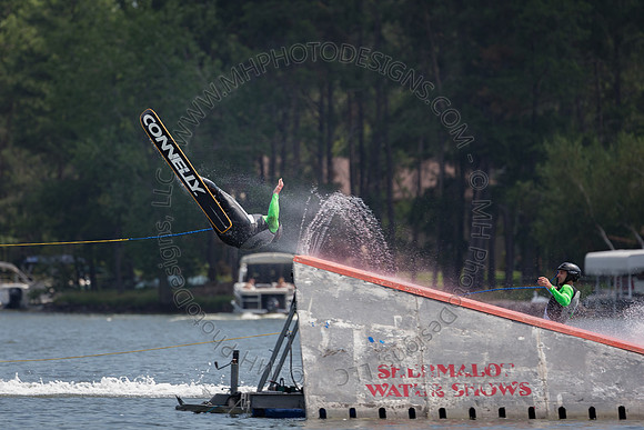 Camelot Frolics Ski Show 2015 - SHOW I-020