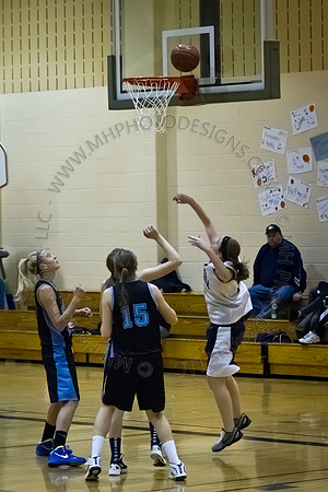 Nekoosa AMS Girls B-Ball 2012 (8th Grade)-018