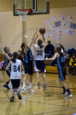 Nekoosa AMS Girls B-Ball 2012 (8th Grade)-010