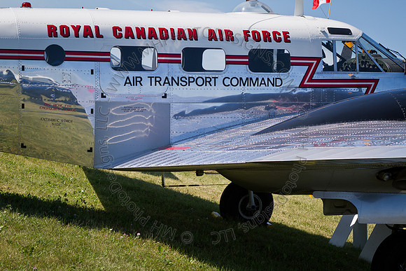 EAA AirVenture 2011-080