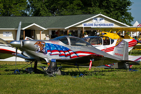 EAA AirVenture 2011-029