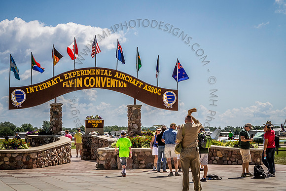EAA AirVenture 2013-001