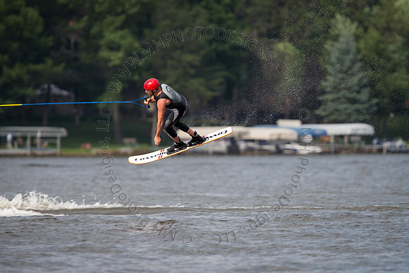Sherwood Lodge Ski Show 2014-011