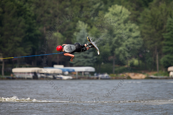 Sherwood Lodge Ski Show 2014-009