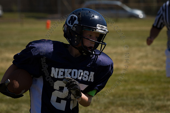 PeeWee Jr White [08-27-11]-138
