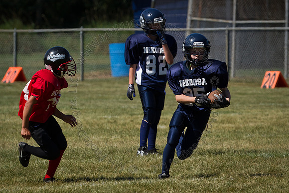 PeeWee Jr White [08-27-11]-079