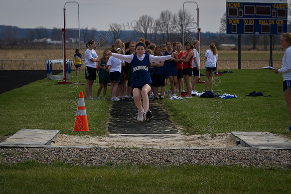 AMS Track Meet [04-18-11]-004