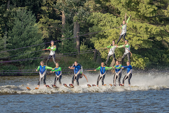 Aqua Skiers Show 07-17-16-040